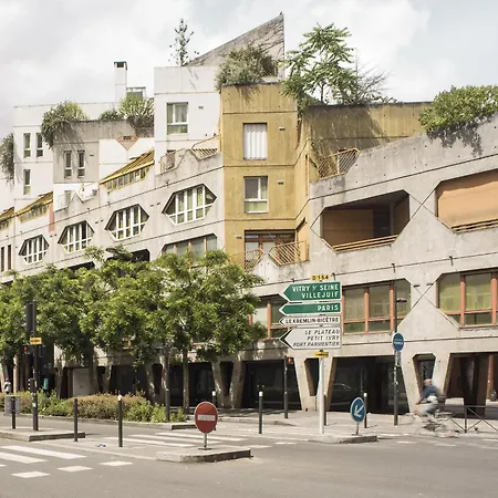 Ivry-Confort Buitenkant foto
